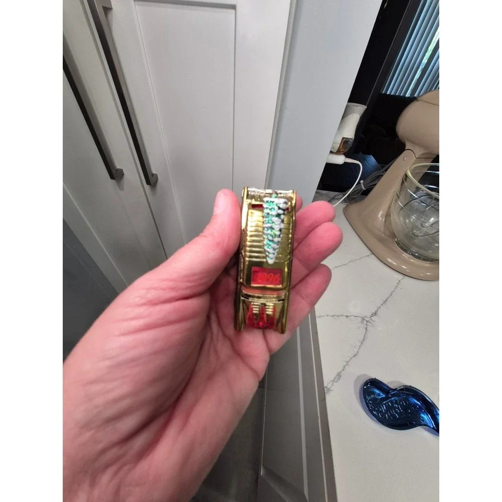 Hot Wheels Car in Acrylic‎ Display Gold Red Green Wheels Collectible